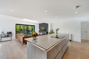 Kitchen/ Diner/ Sun Room - click for photo gallery